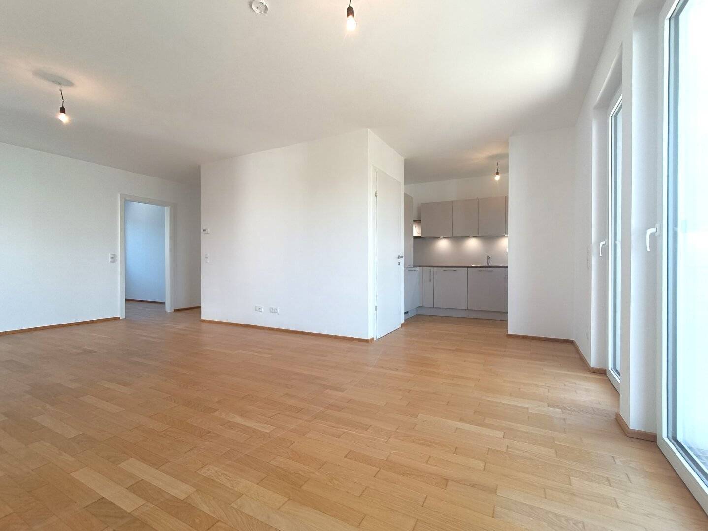 Wohnung Neubau 2018 in Siedlung Rustenfeld mit Balkon und Lift