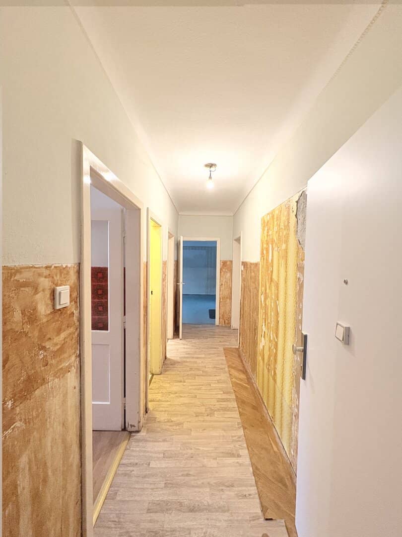 Sanierungsbedürftige 4-Zimmer Wohnung in perfekter Kombination aus Stadt und Land!