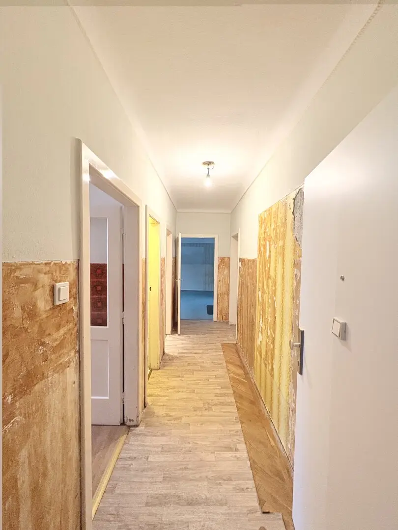 Renovation needed 4 room apartment in a perfect combination of city and country
