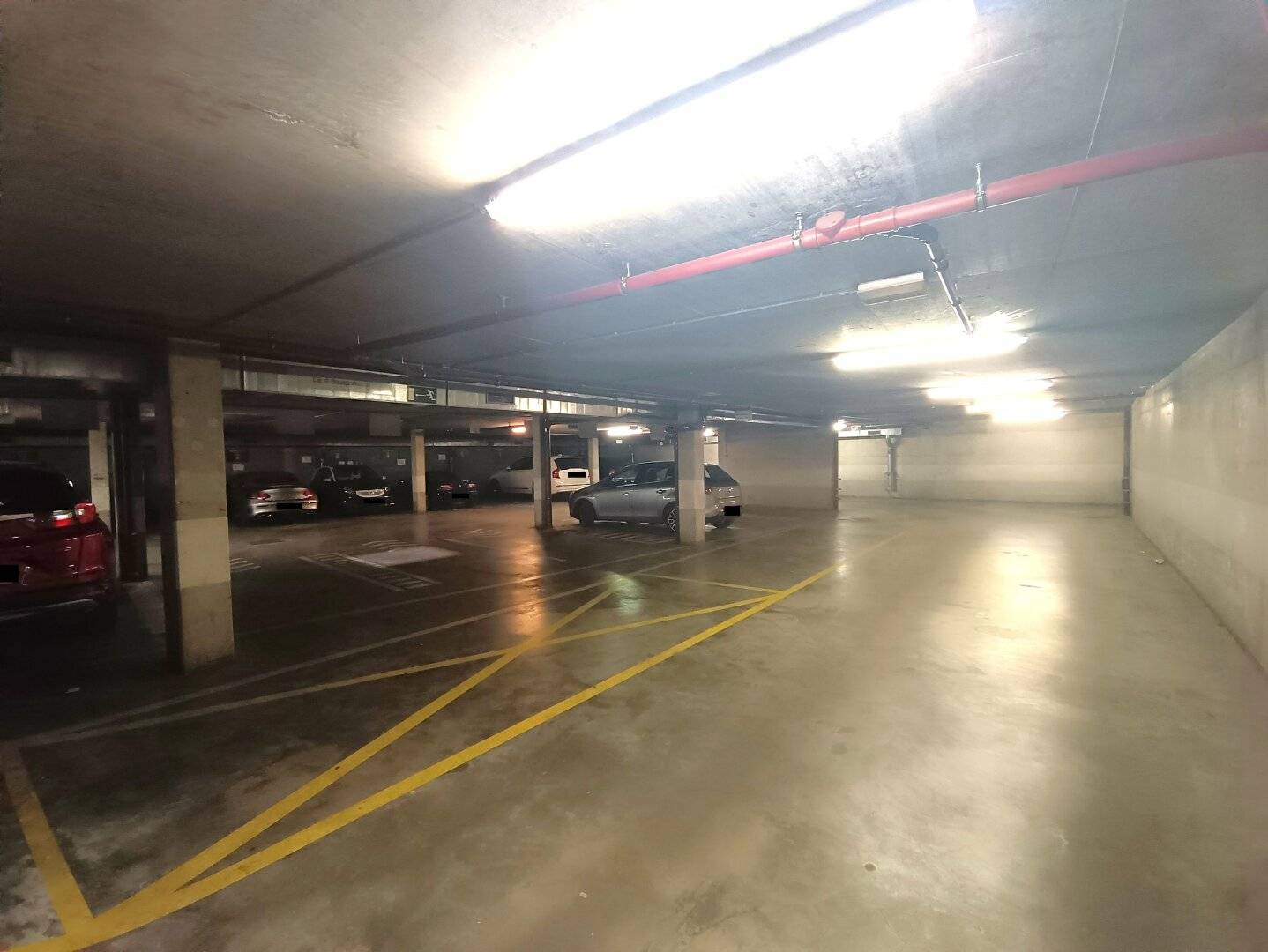 Car parking space in the 17th district for rent; Entrance via Ottakringer Straße