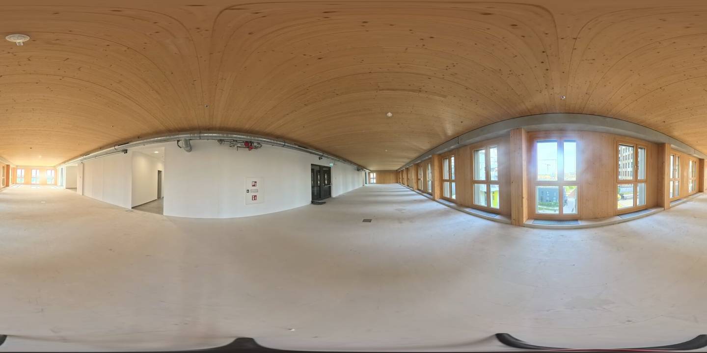Office / Practice / Commercial spaces from 500 m² with lake view directly on the U2, individually designable Available now