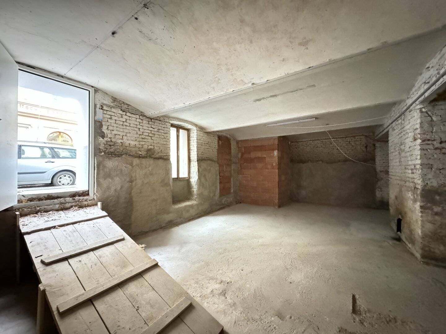 *Lagerfläche in exzellenter Lage im Servitenviertel *Ab sofort verfügbar*