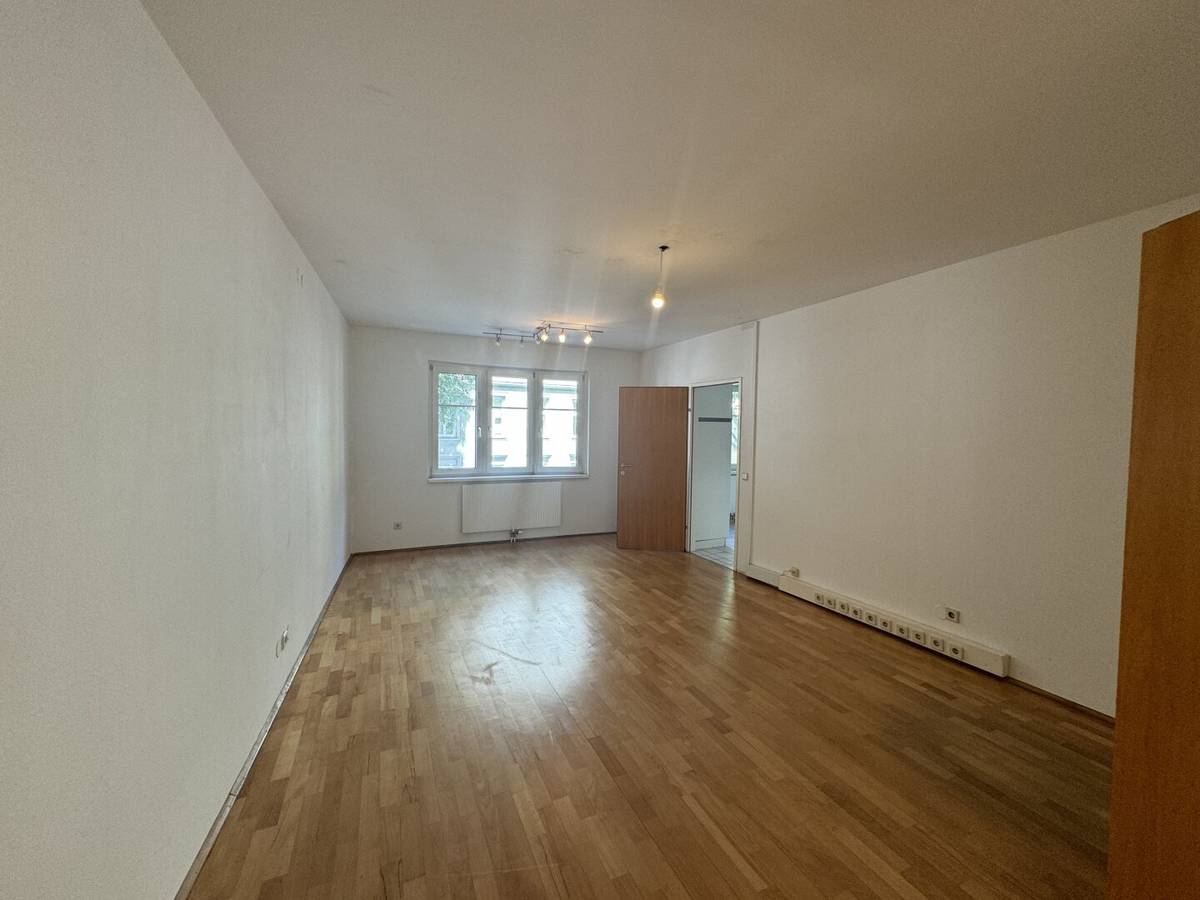 Büro/Praxis in Wien-Josefstadt nahe Gürtel, 3 Zimmer, 83 m² Top Lage