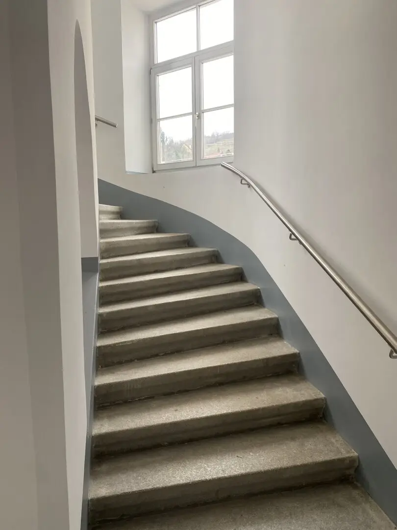 Apartment near Danube University with two balconies