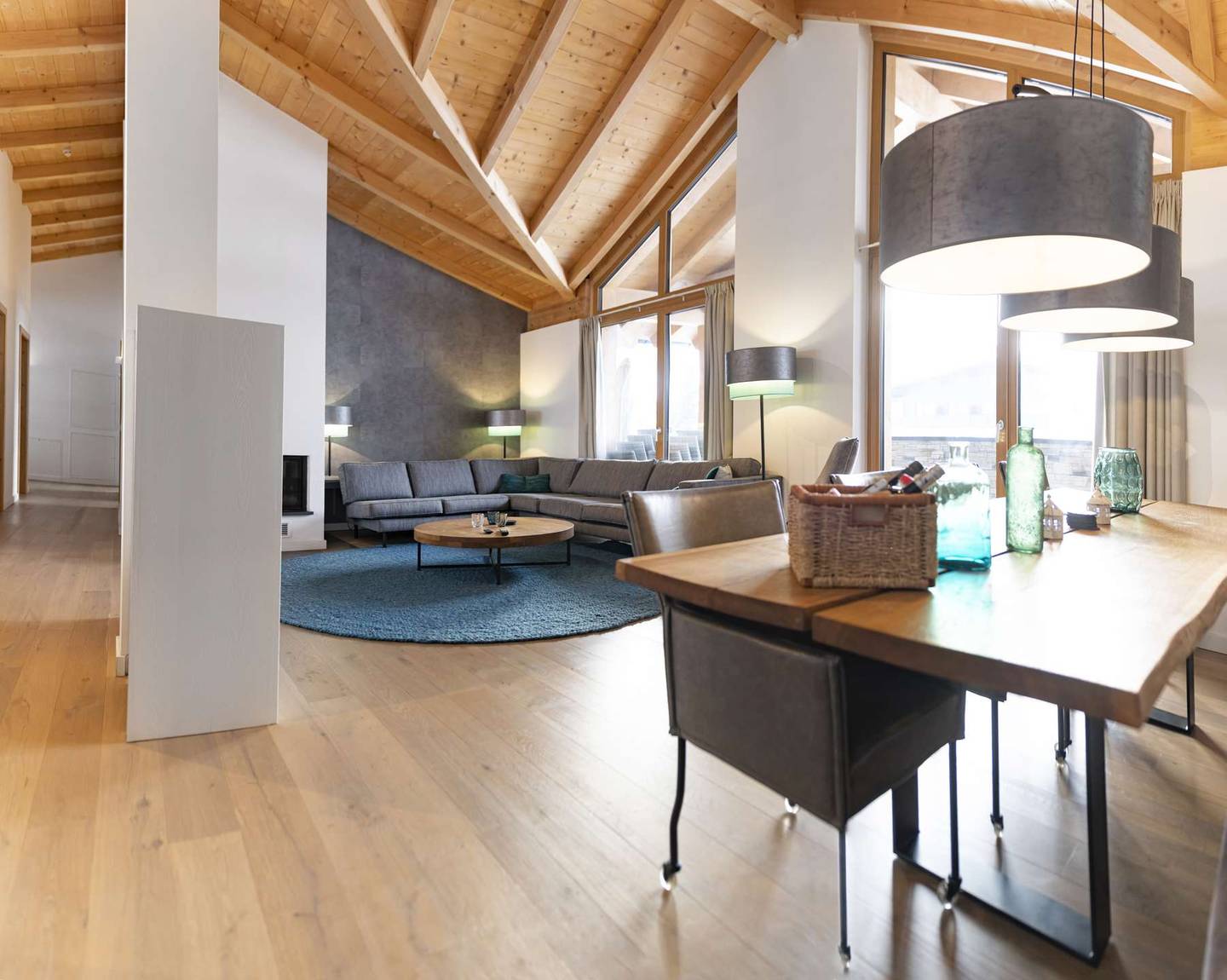Penthouse with sauna and west terrace near ski lift