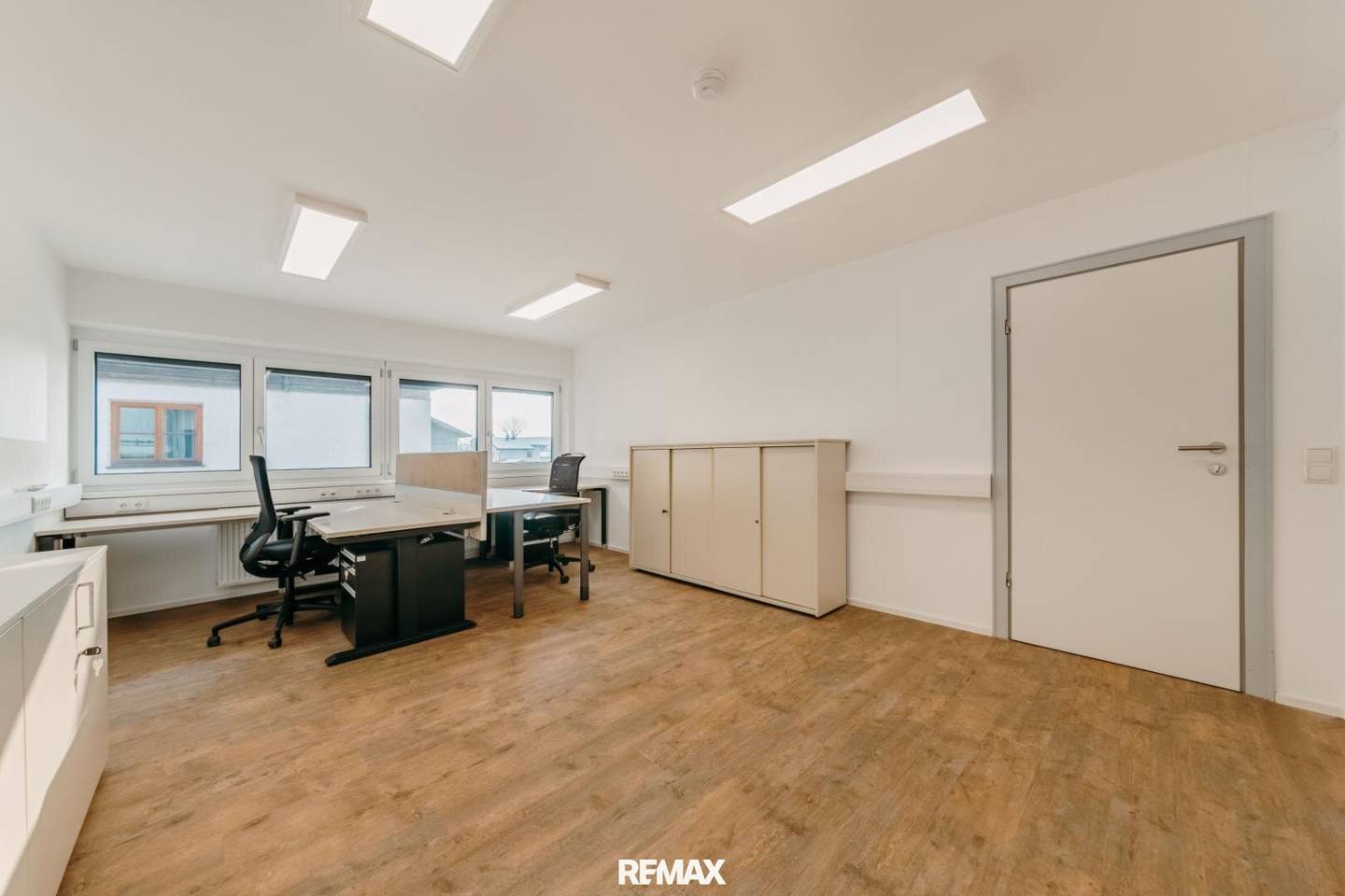 Great office unit in a central location in Niederndorf? No, correction: Great office unit in a central location in Niederndorf