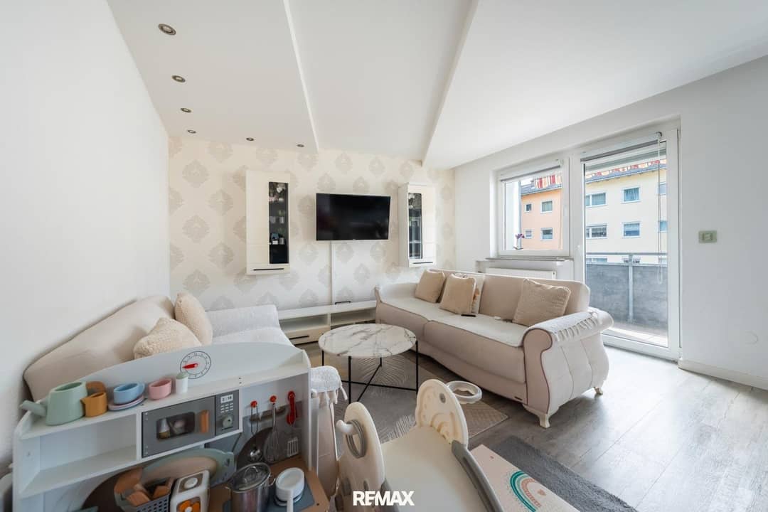Wohnung mit Lift und Balkon in Tirol