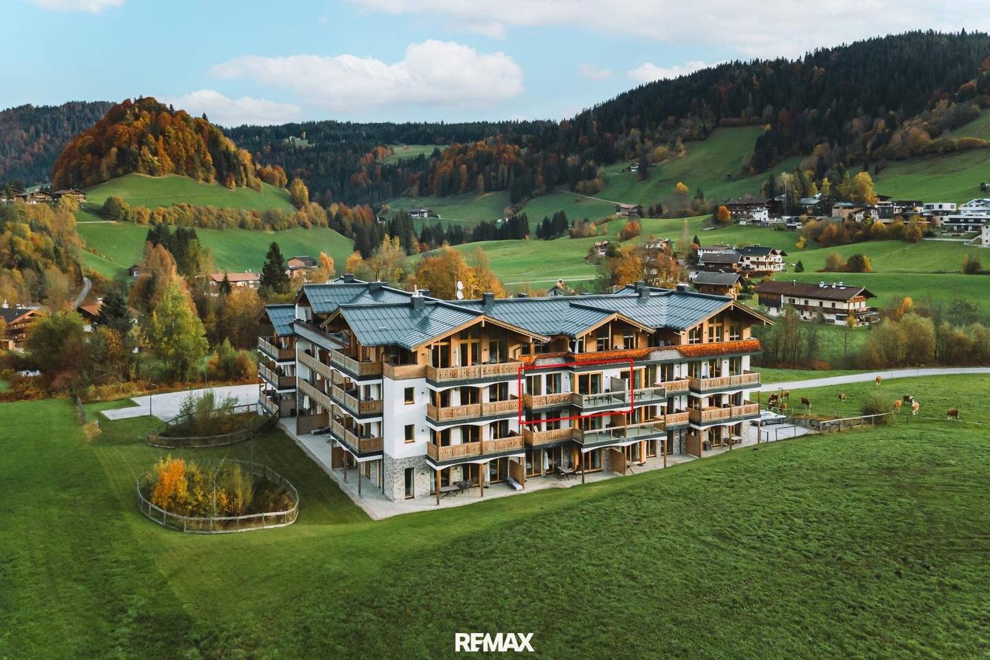 Apartment with mountain panorama and wellness
