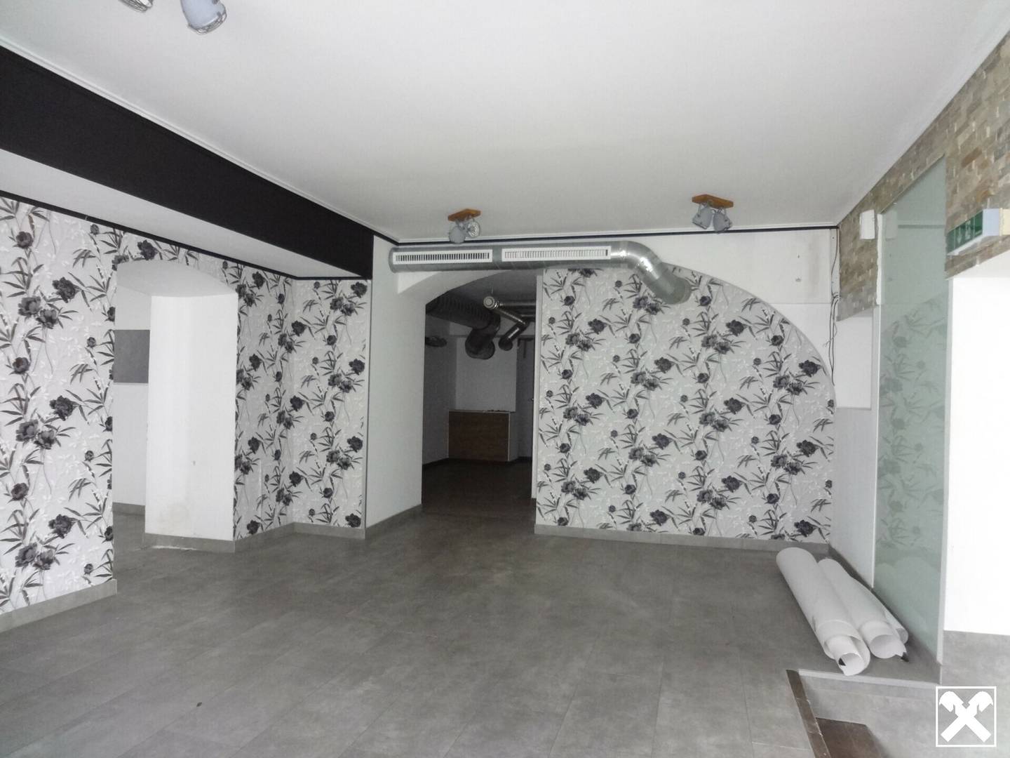 GESCHÄFTSLOKAL, STUDIO, ORDINATION, BÜRO IN ASPANGER BESTLAGE!