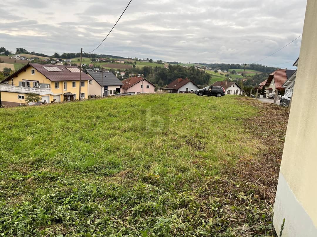 BAUEN SIE IHR TRAUMHAUS FÜR IHRE FAMILIEN UND FÜR RUHESUCHENDE