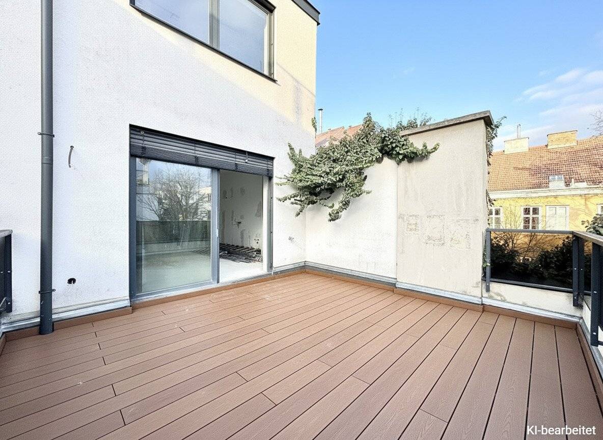 Top floor apartment near Mariahilfer with lift