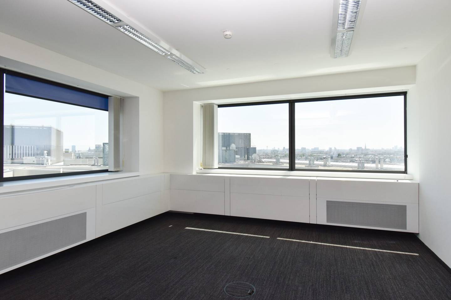 High-quality office space with panoramic view, centrally located in Vienna for rent