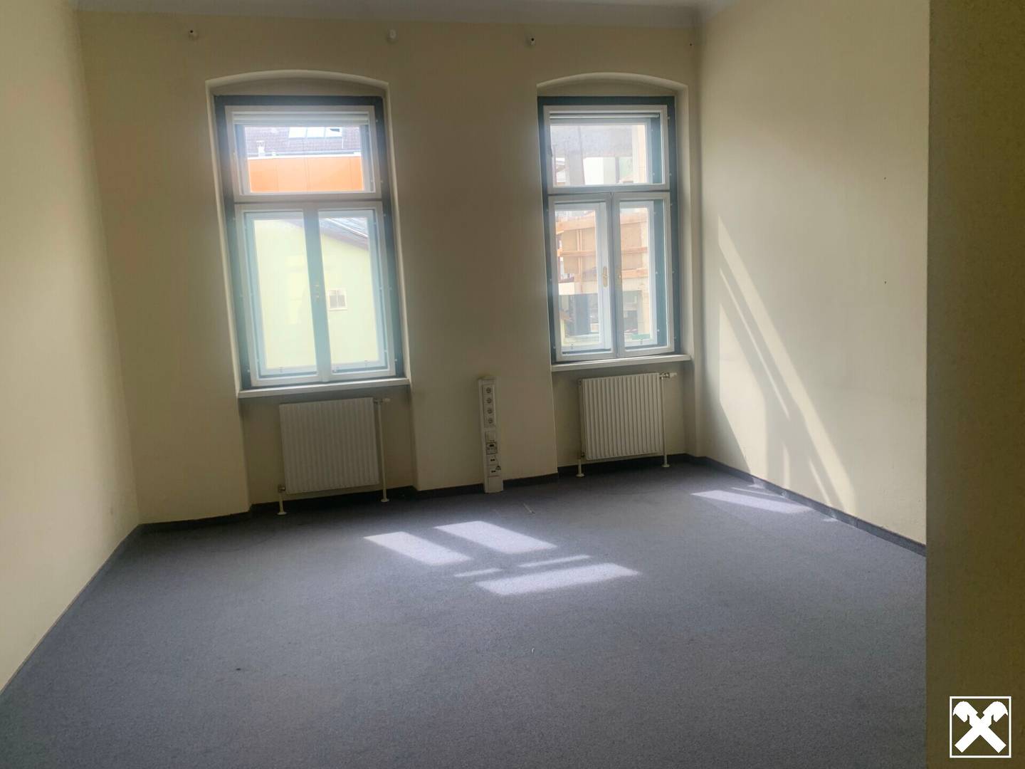 Großes Büro 145 m² im Zentrum von Neunkirchen – Praxis geeignet