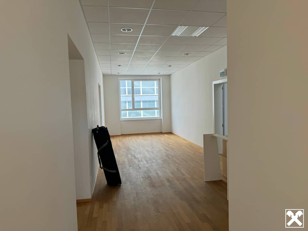 Tolle Arztpraxis oder Büro oder Kanzlei zu mieten! Mit Lift! Vollkommen barrierefrei!
