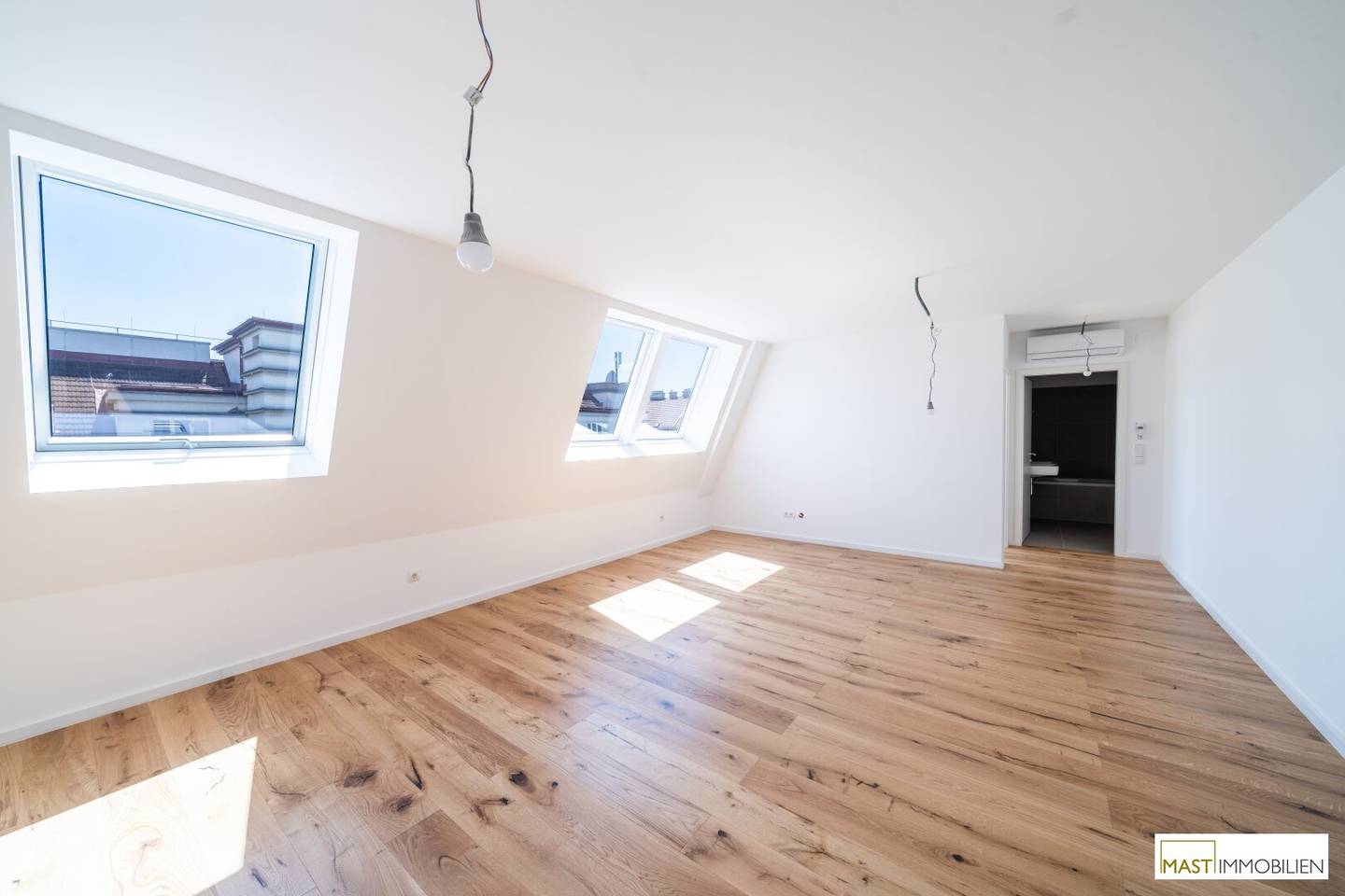 Moderne 3-Zimmer-Dachgeschosswohnung mit Balkon in Ottakring, Wien