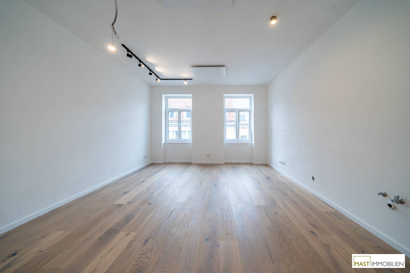 Old building apartment renovated near park