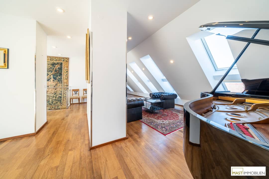 Dachgeschosswohnung mit Terrassen nahe Naschmarkt