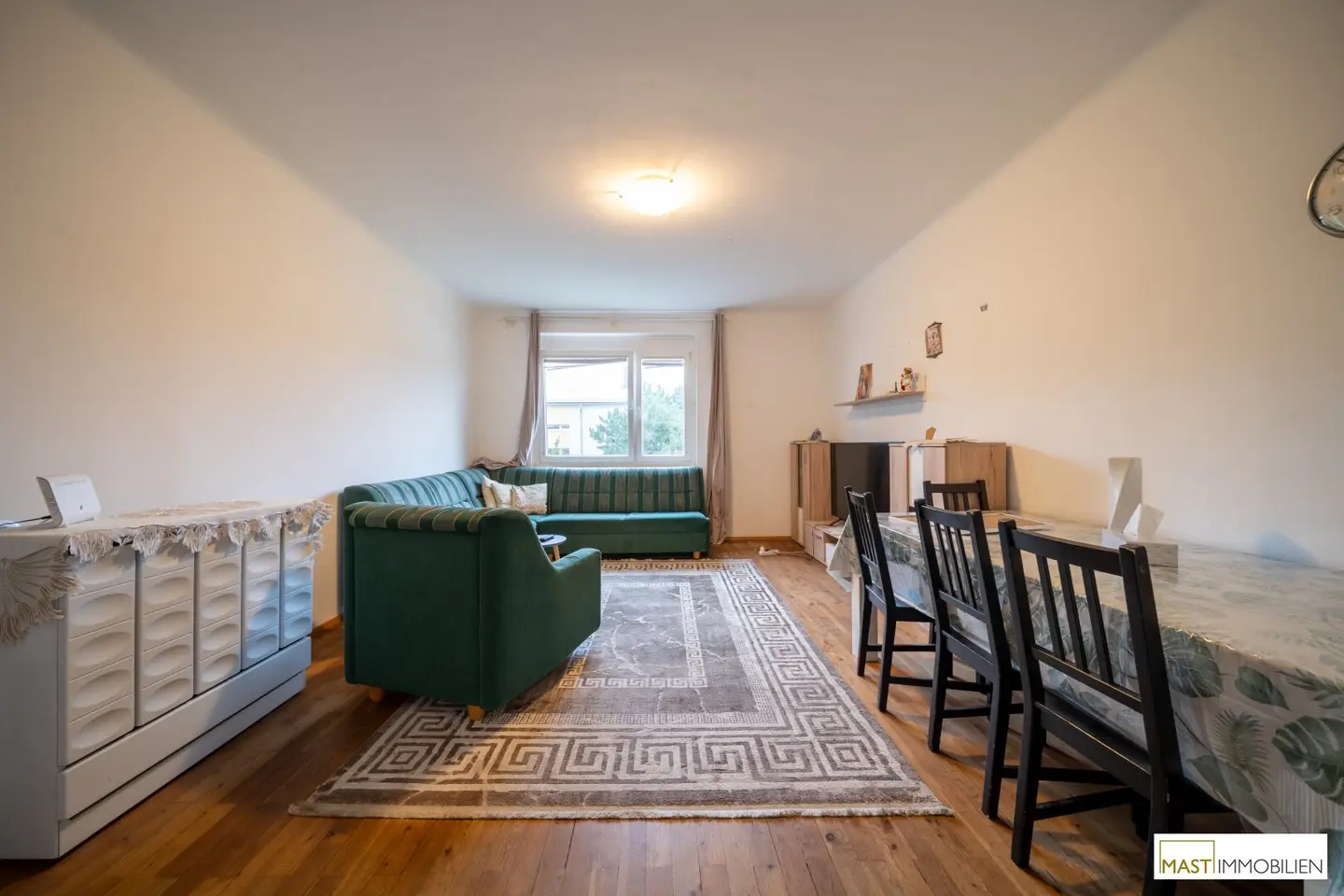 Perfekt geschnittene 3 Zimmer Wohnung in ausgezeichneter Lage direkt in der Kaiserstadt "Baden bei Wien" zu einem Kaufpreis von 209.000,-- €
