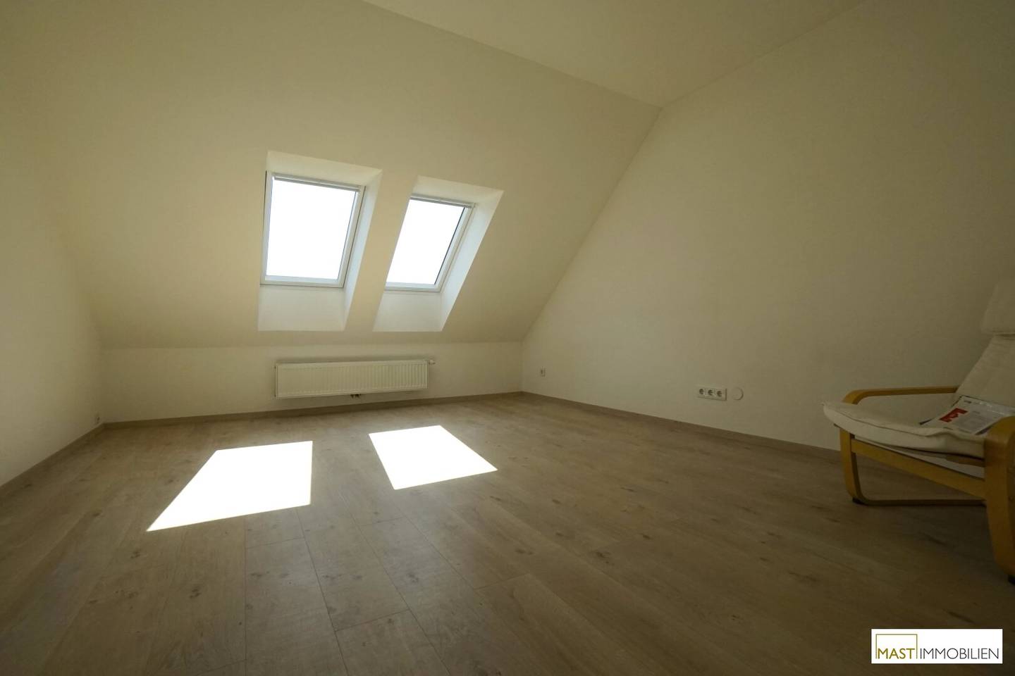 Renovated Multi-Family House with Garden and Parking