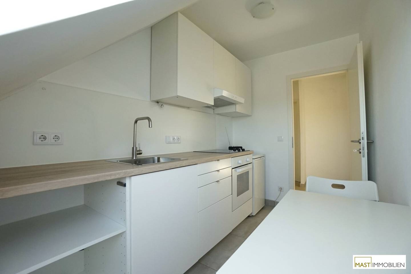 Renovated Multi-Family House with Garden and Parking