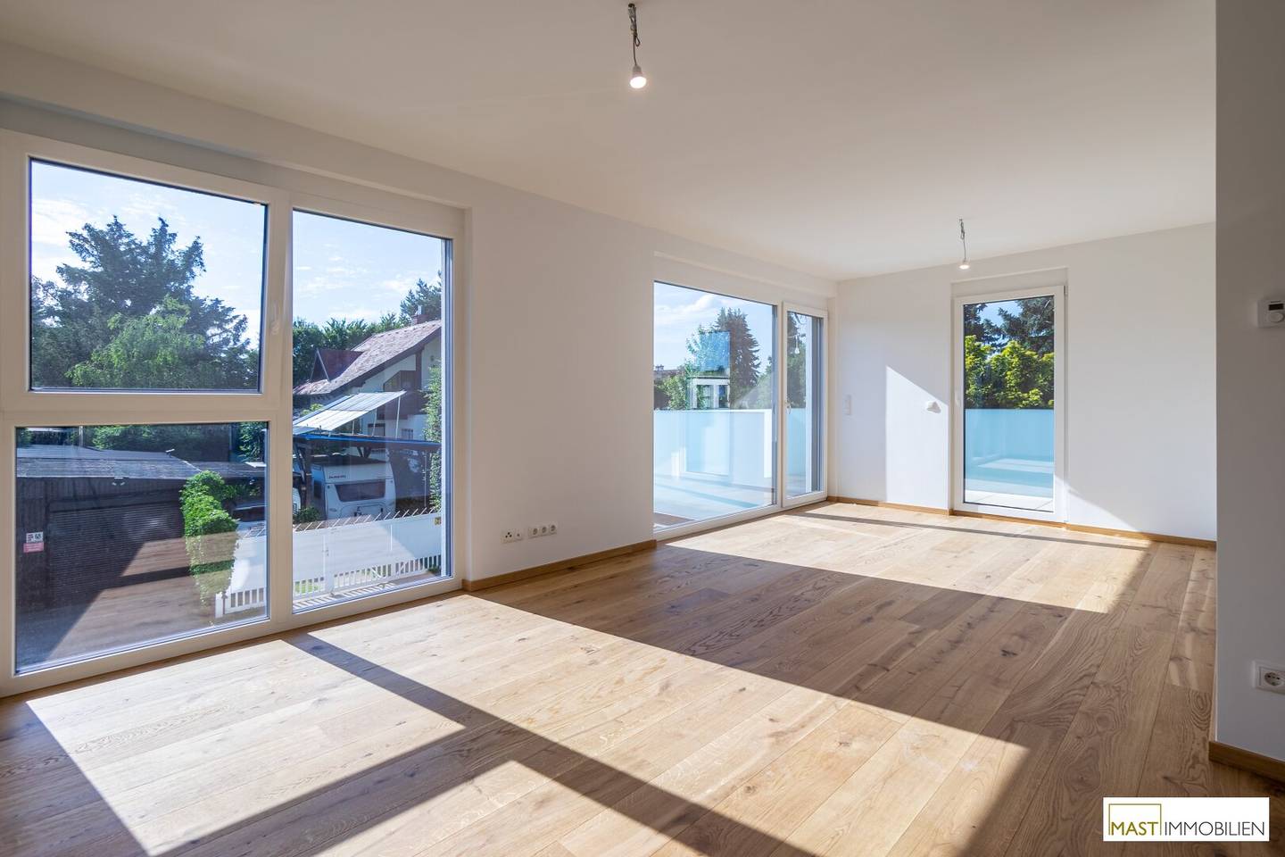 Wohnung Erstbezug Neubau Balkon Speckgürtel