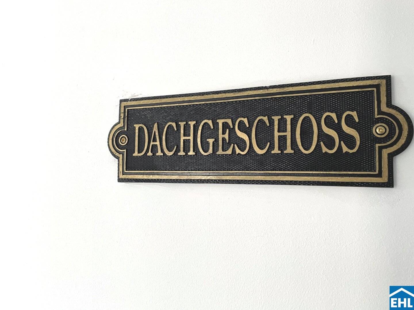 Penthouse-Wohnung mit Terrassenblick zur Canisiuskirche in Wien