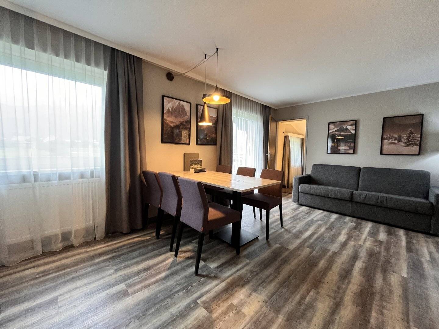 SUPER RETURN: Fully furnished LUXURY APARTMENT in Seefeld's top location now for sale
