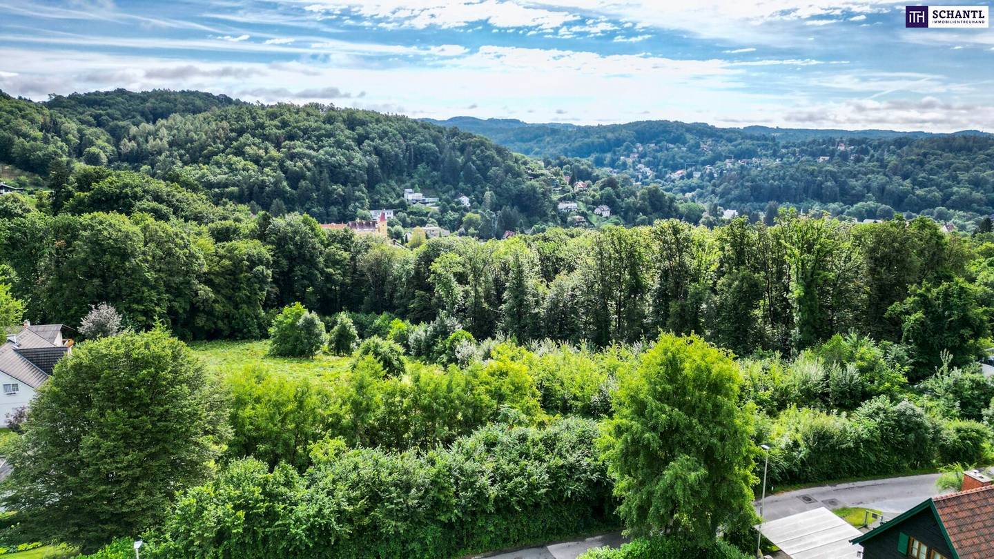 830 m² Building Plot in Mariatrost