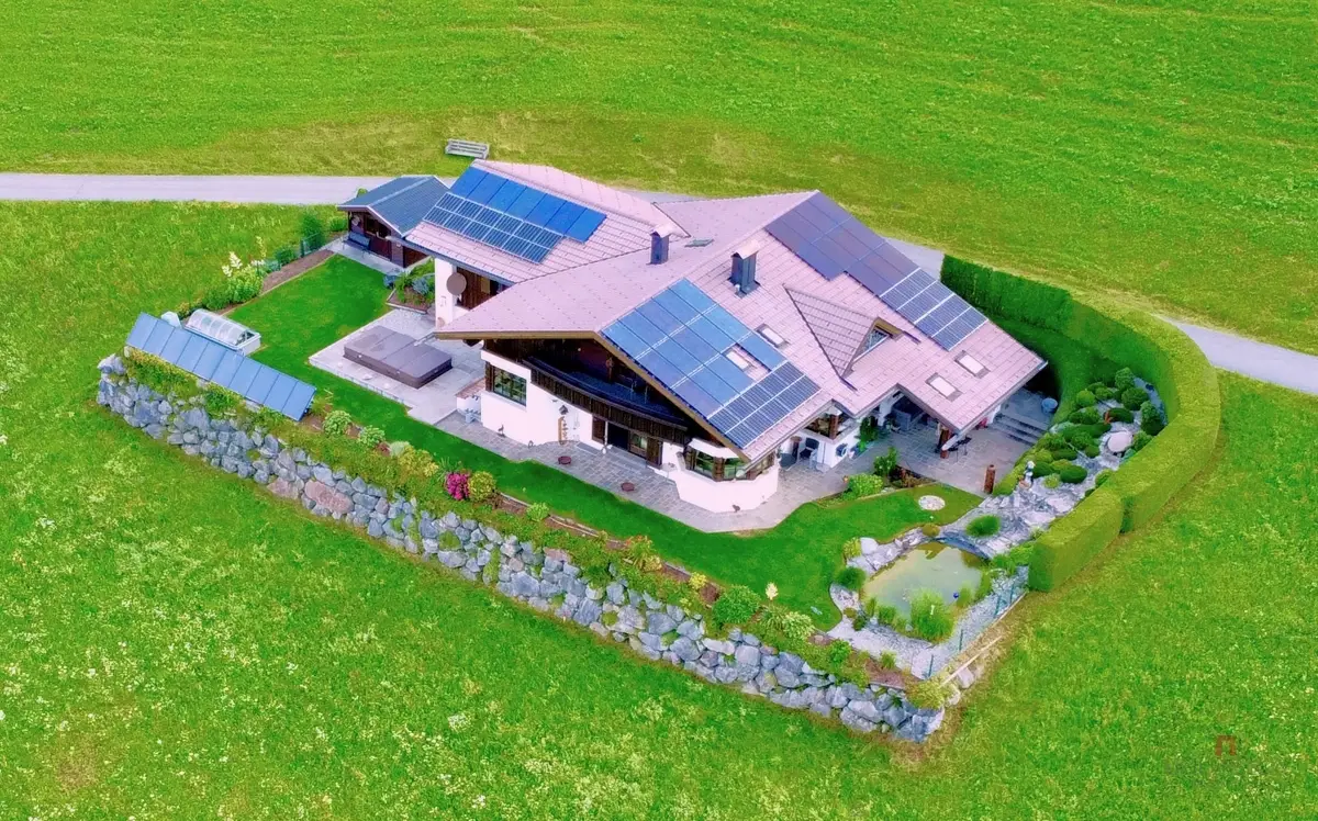 Rural idyll with privacy and panoramic mountain views at the foot of the Arlberg