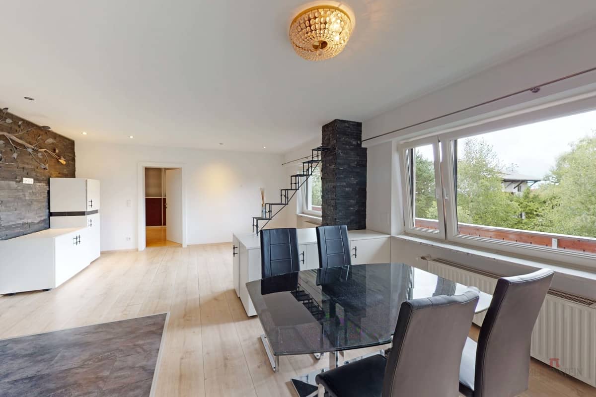 Wohnung near Seefeld center with large balcony