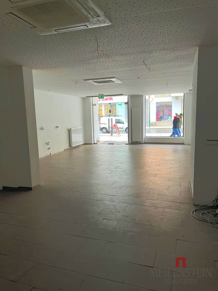 Top-Lage Hauptplatz Spittal – Café/Bistro/Weinbar Sofort verfügbar