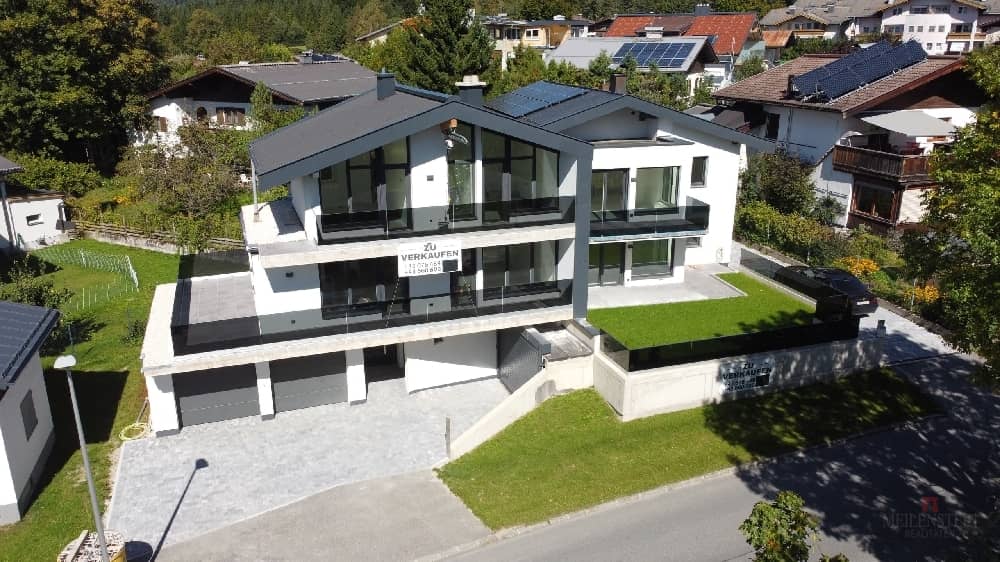 Wohnung first occupancy with terraces and garden