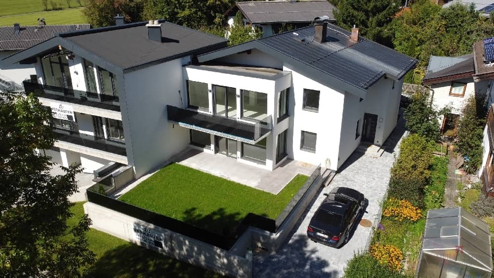 Newly built apartment with balcony and garden