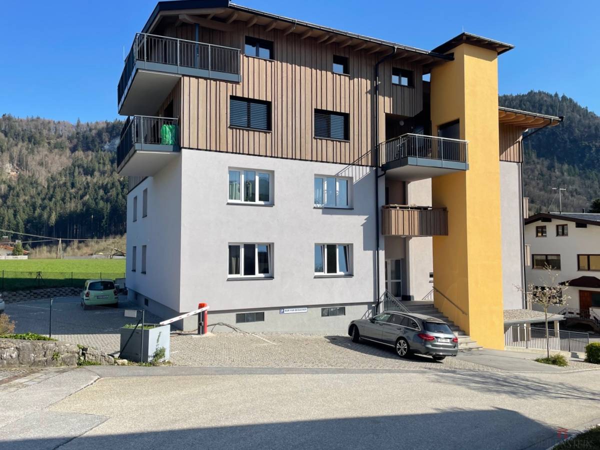 Bright apartment with balcony in a quiet Thiersee area
