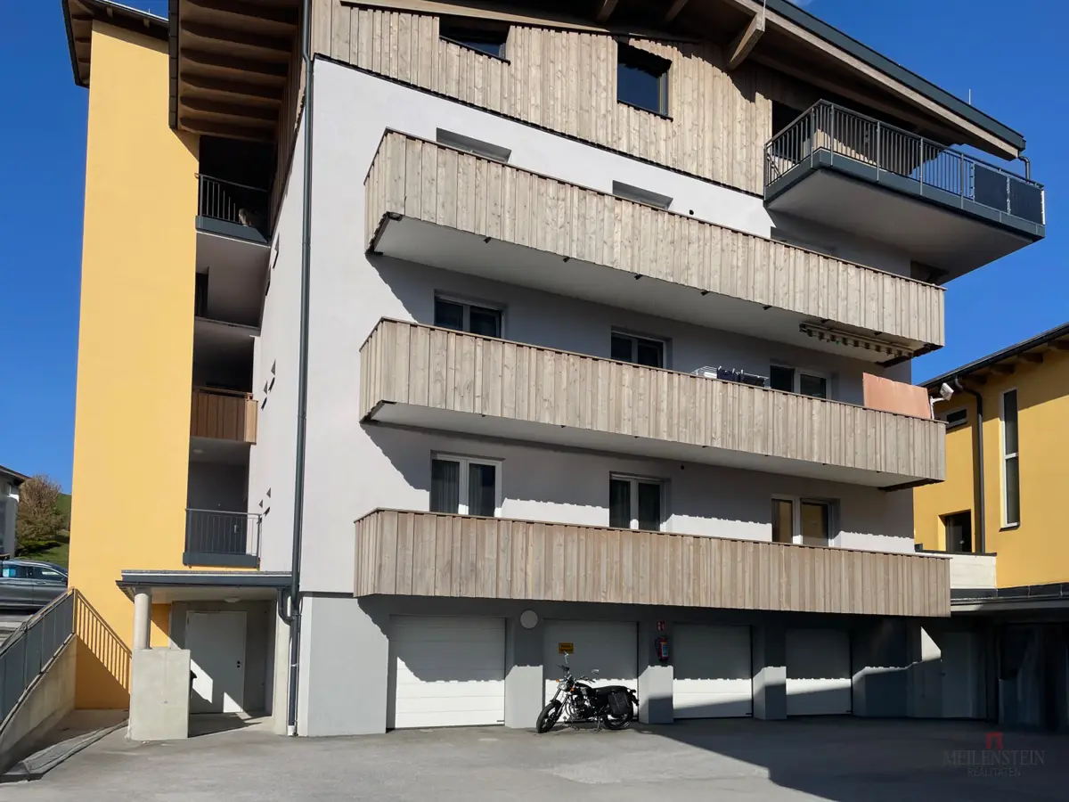 Balcony and Thiersee view in sunny setting