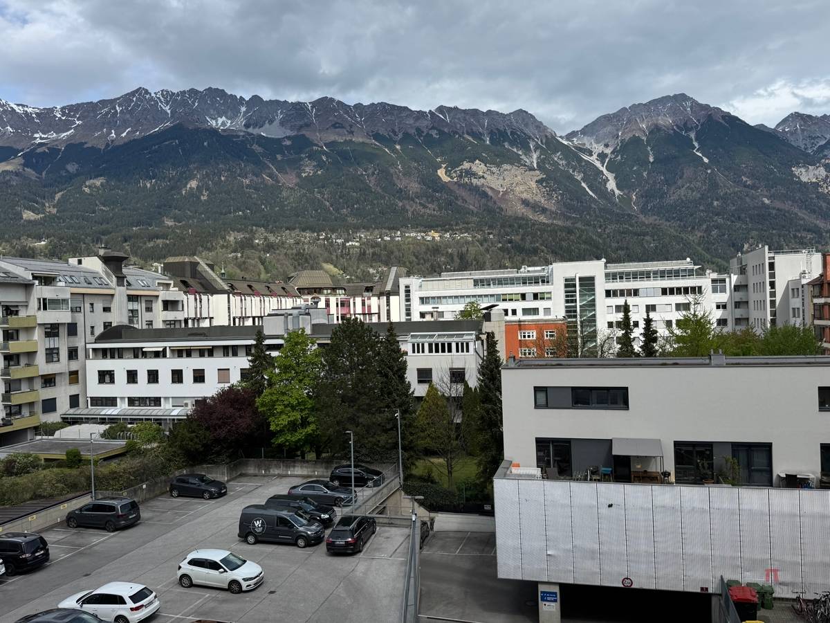 Zentrales Büro in Innsbruck, 131,9 m², 5 Räume, Teeküche, Innenstadt