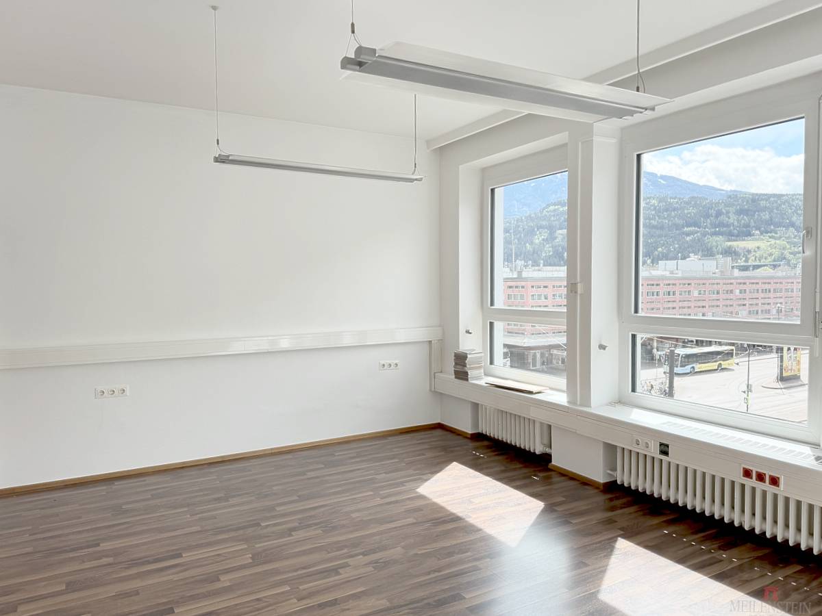 Zentrales Büro in Innsbruck, 131,9 m², 5 Räume, Teeküche, Innenstadt