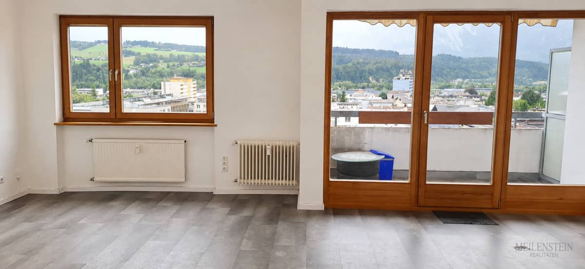 Well kept apartment with balcony in central location