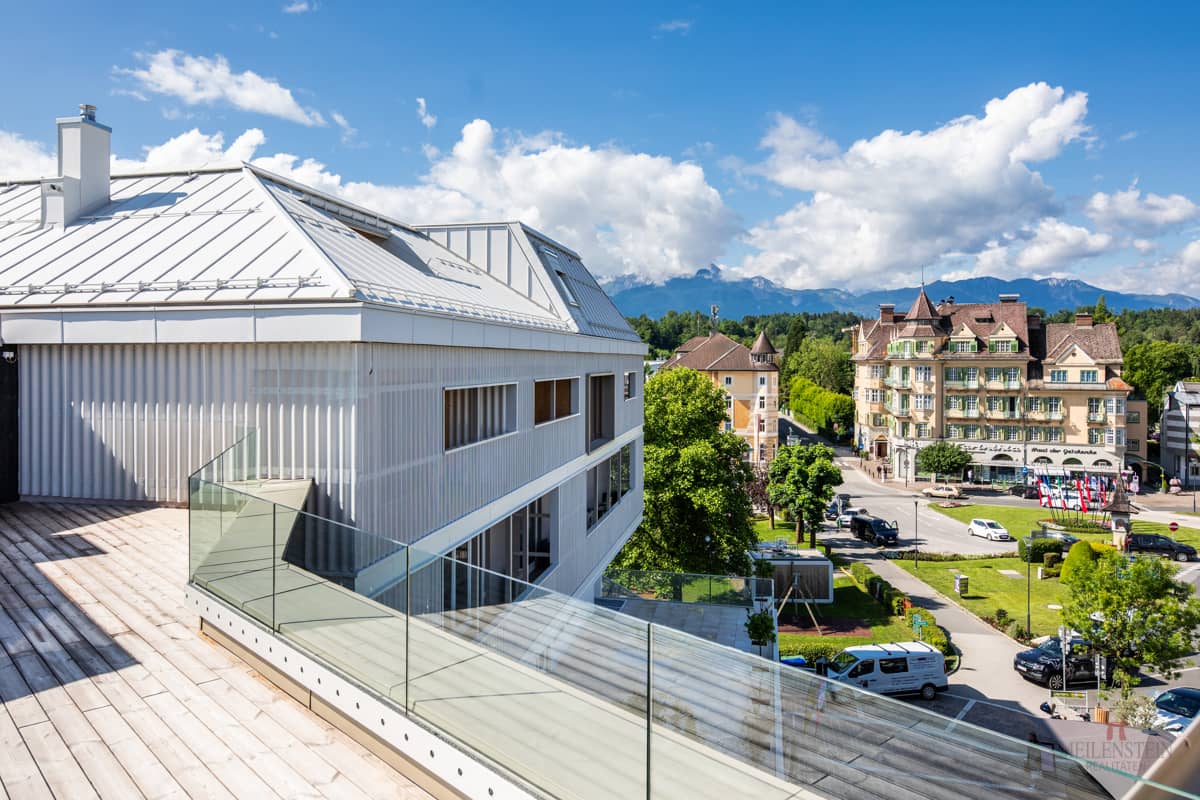 Seeblick-Bürofläche im Zentrum Velden Loft mit 2 Terrassen, großzügig