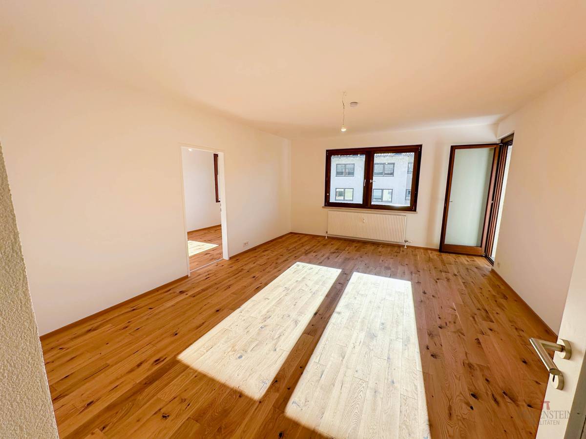 Apartment with fortress view and sunny balcony