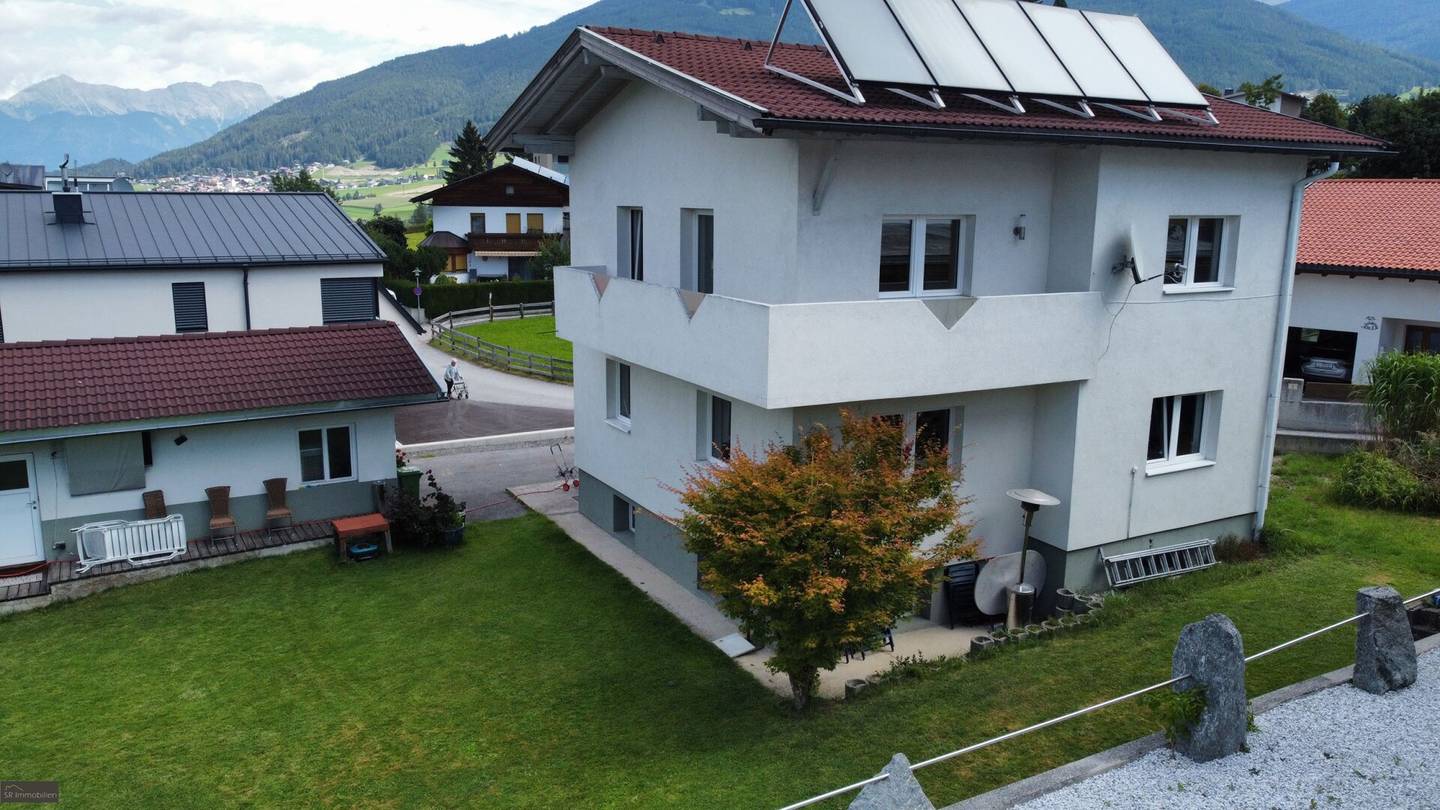 Investitionschance: Geräumiges Einfamilien-/Zweifamilienhaus mit großem Grundstück und Aussicht!
