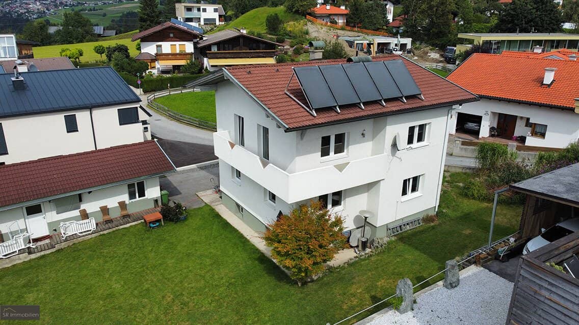 Investitionschance: Geräumiges Einfamilien-/Zweifamilienhaus mit großem Grundstück und Aussicht!