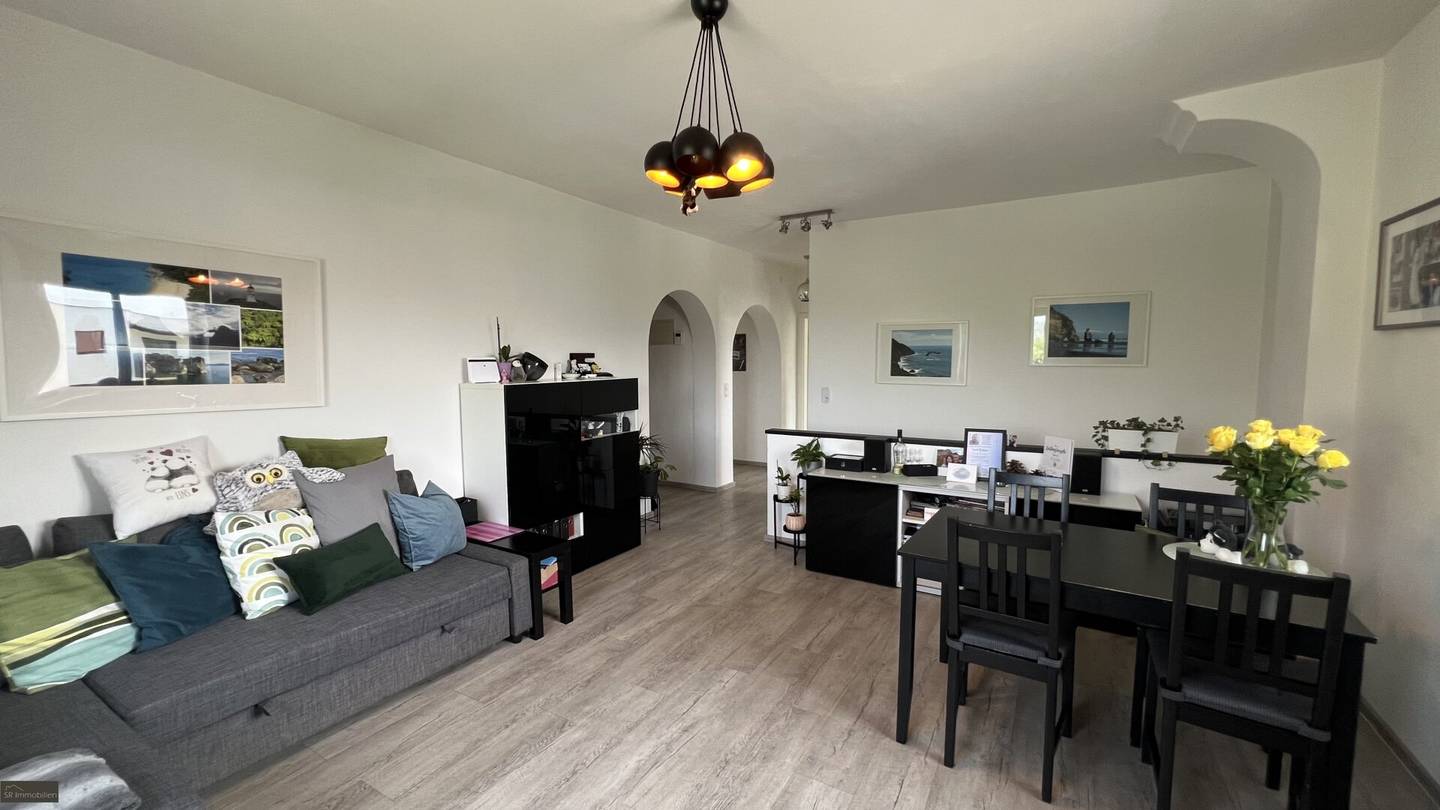 Wohnung Zwei Ebenen mit Südterrasse und Garten