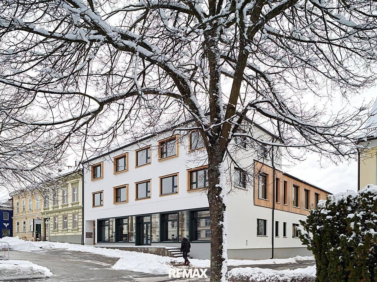 1 Hauptmieter bis 2055 | Wertgesichertes Neubau-Investment am Hauptplatz Schrems