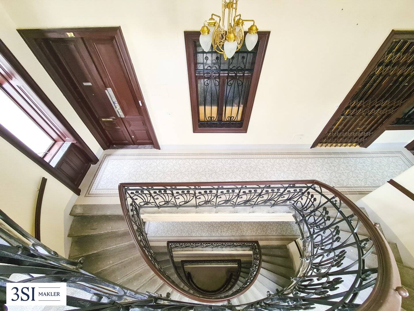 Wohnung im Botschaftsviertel nahe Stadtpark