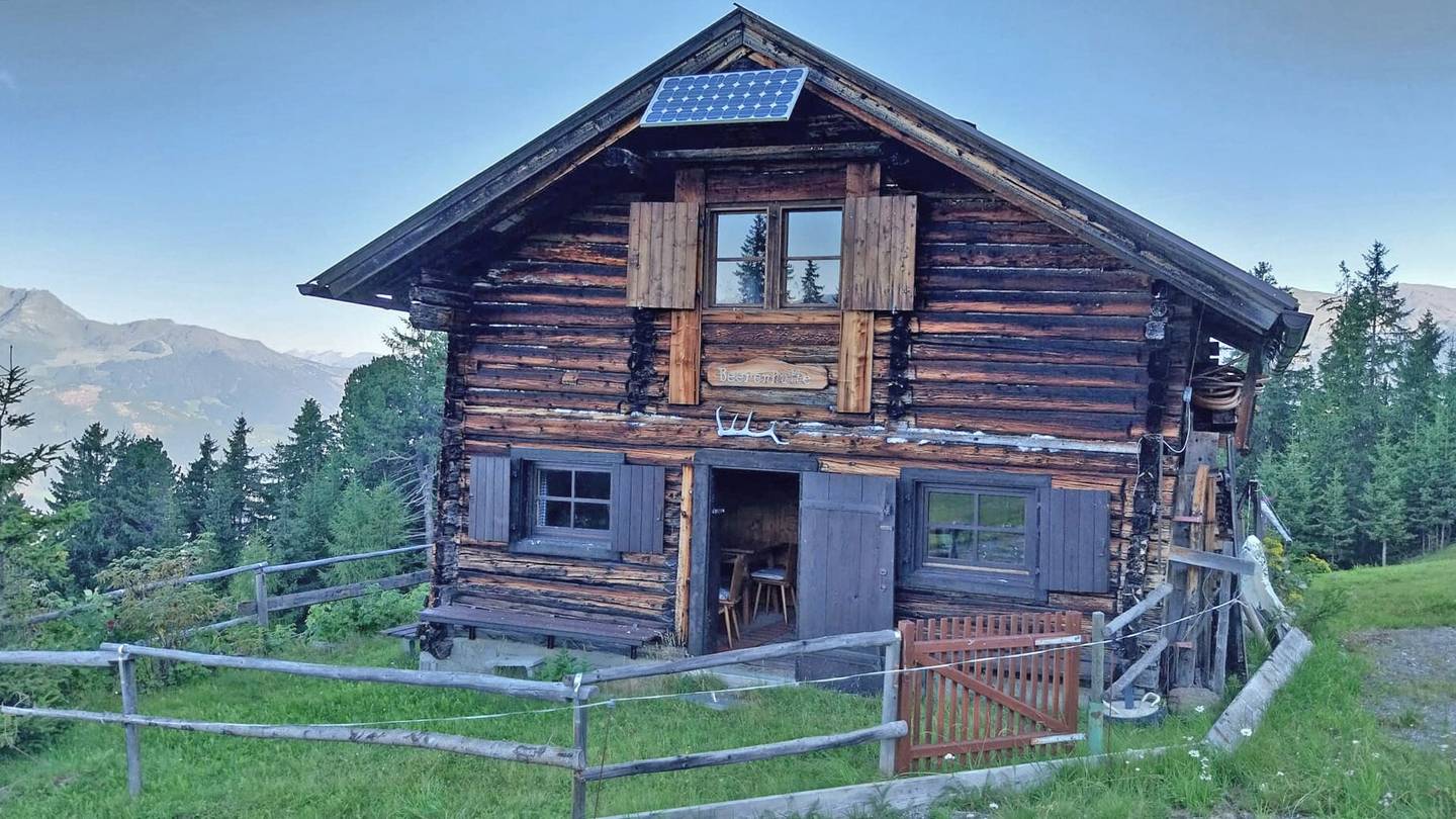 RENTAL: ATTENTION! Tyrolean Alpine Hut with Recreational Residence at 1700 m