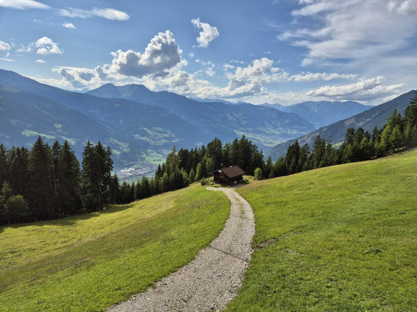 RENTAL: ATTENTION! Tyrolean Alpine Hut with Recreational Residence at 1700 m
