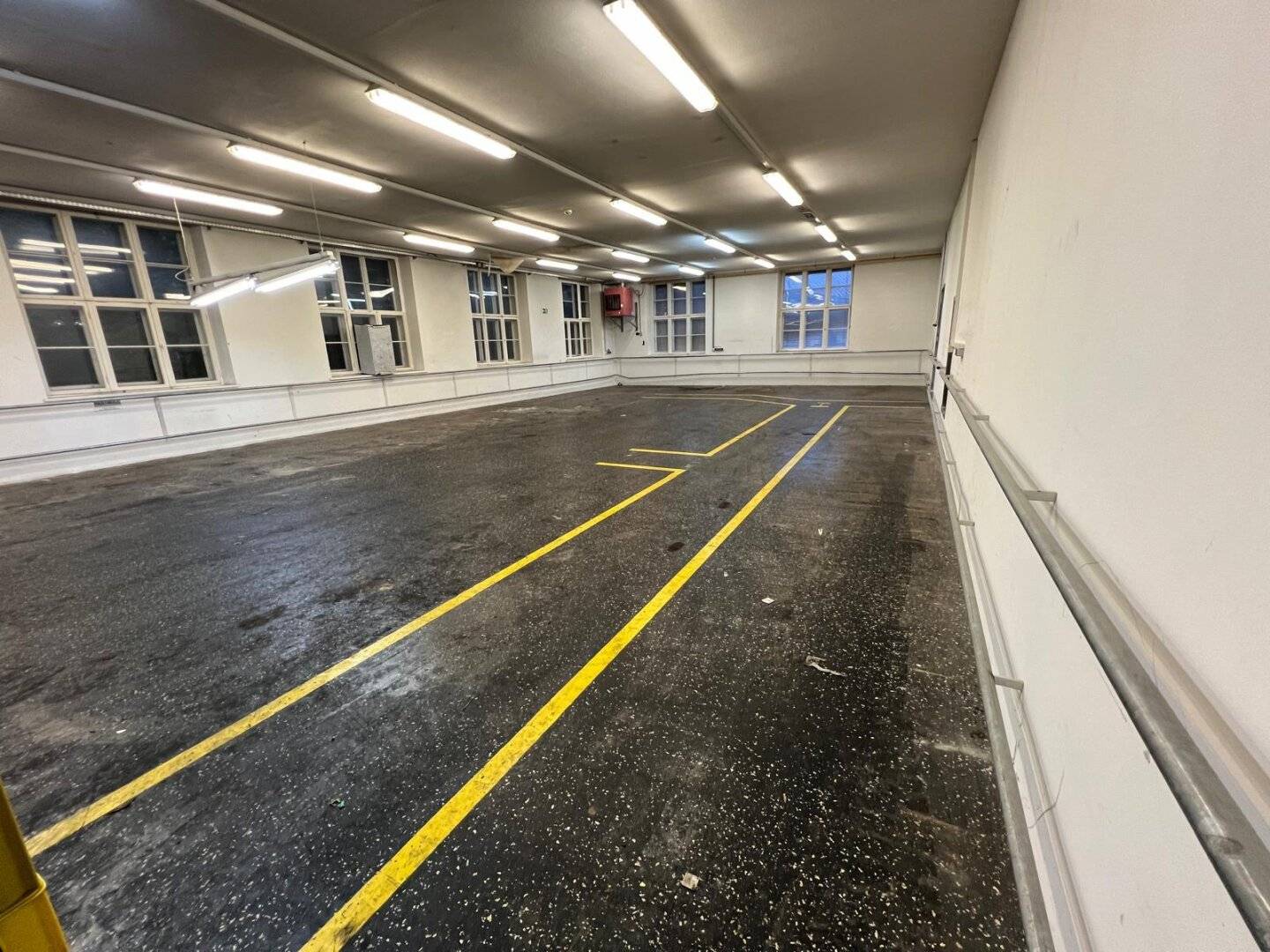RENT: affordable 200 m² hall - production space - warehouse space in Kramsach2?? No, ensure correct exactly