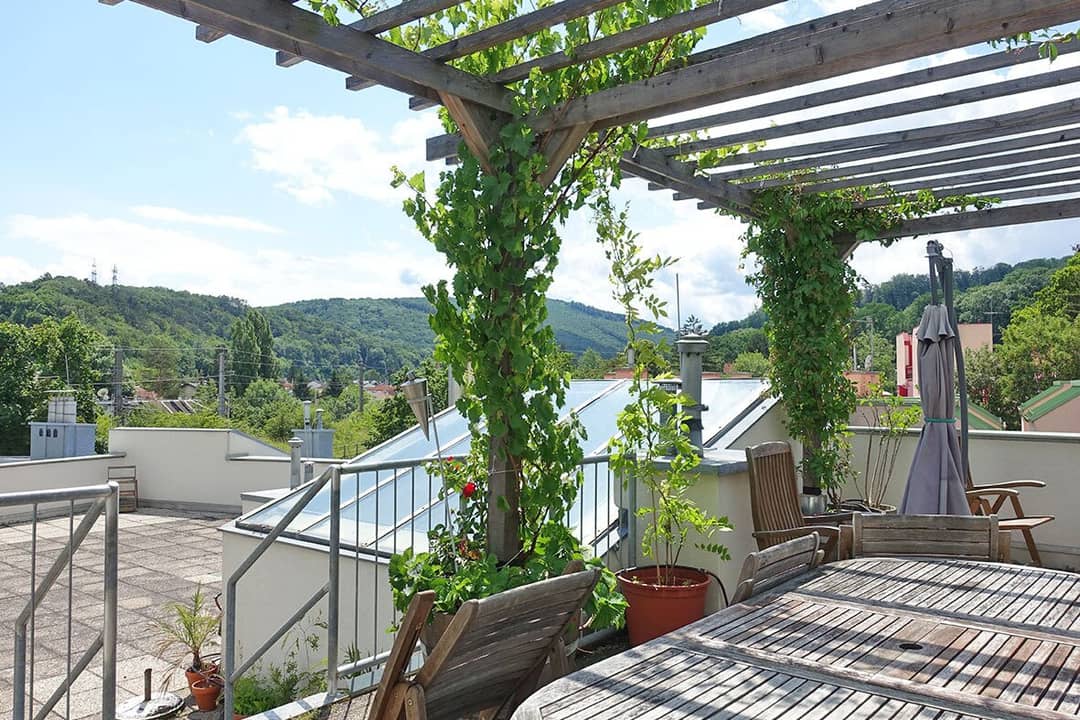Wohnung in quiet forest edge near S50 with loggia