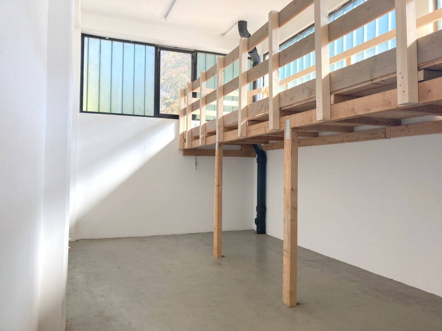 Storage with Gallery